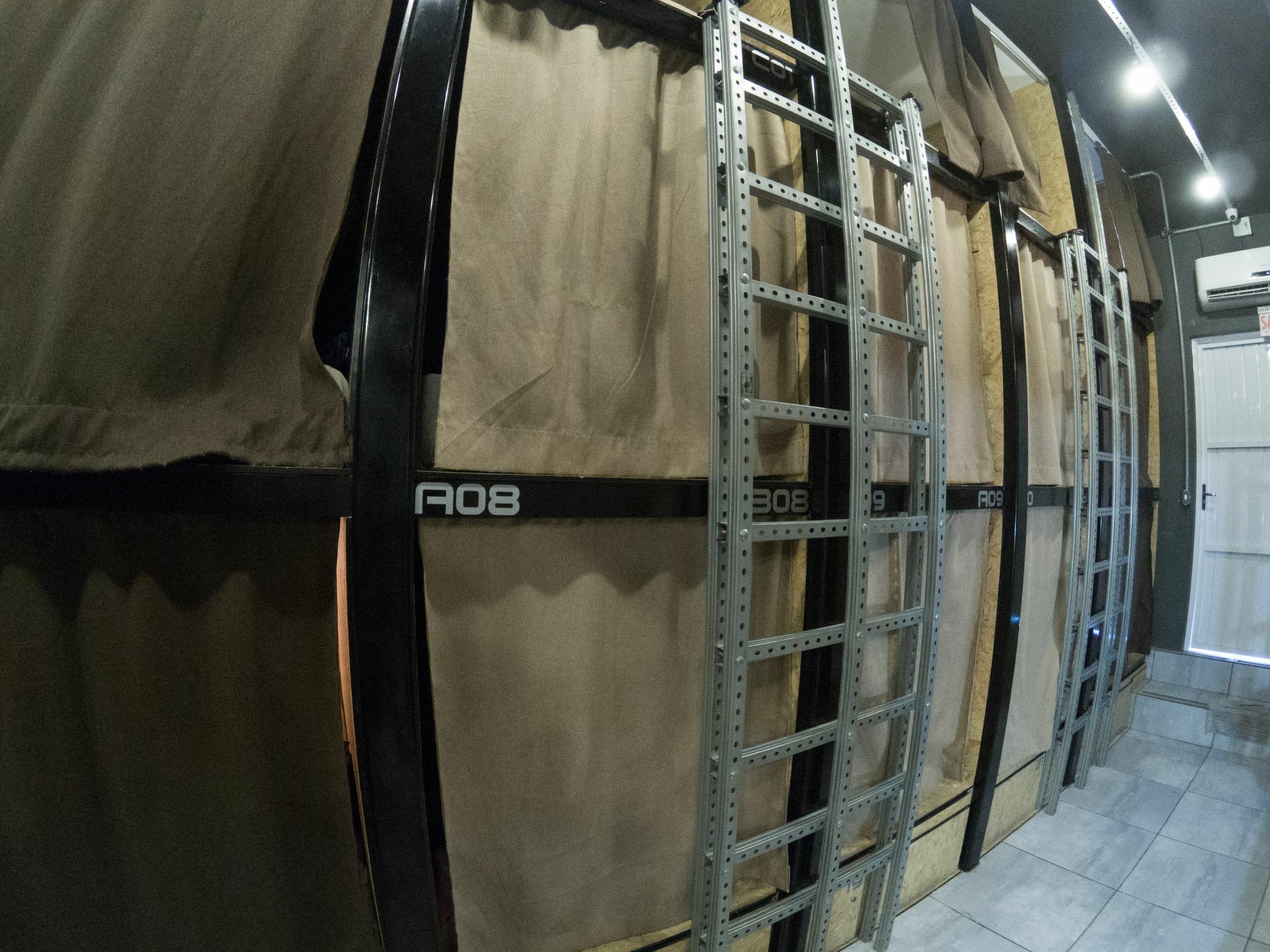 Eco Box Hostel Флоріанополіс Екстер'єр фото